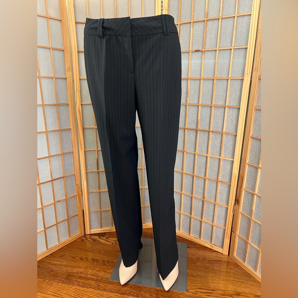 Alfani charcoal with maroon pinstripes slacks size 4
